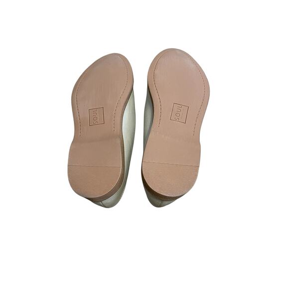 Naturalizer SOUL Yippee Faux Leather Slip On Flat Shoes in Stone Size 7.5 - Picture 10 of 10